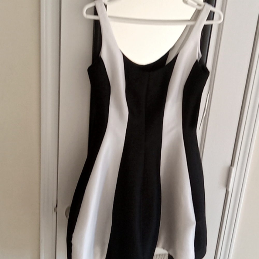 Betsy Adam Ballon style Dress